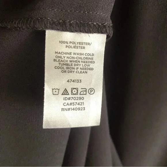 LOFT Black Flutter Sleeve Lace Detail Top- Size Small Petite - Picture 7 of 7